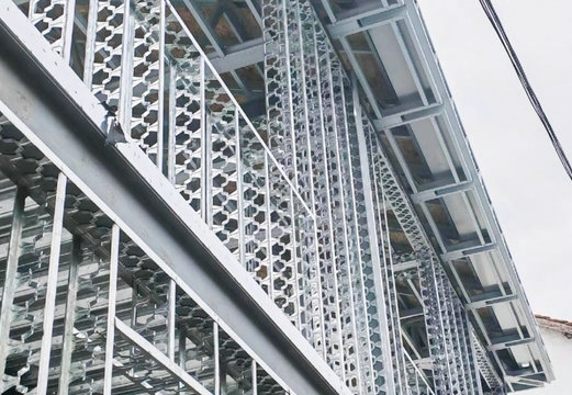 中拓冷彎簽約發運忙海_20250901134534.mp4_20250901_135822.051.jpg